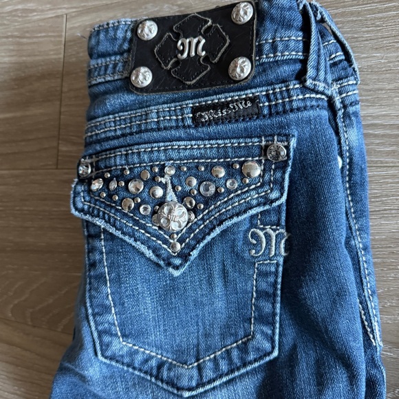 Miss Me Denim - Miss Me Studded Bedazzled Straight Leg Jeans size 27